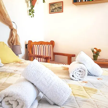 Apartment Sea View By Susi & Sofia *